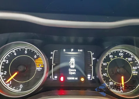 2016 Jeep Cherokee Latitude из США, поврежденный, VIN 1C4PJLCB0GW351363